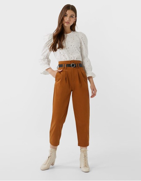 Combinaison pantalon à manches longues confectionnée dans des tissus sélectionnés pour vous accompagner dans chaque quotidien confortable